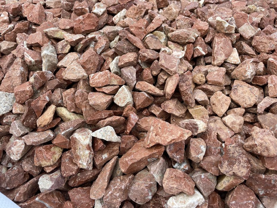 Pedra Brita rosa decorativa vermelha