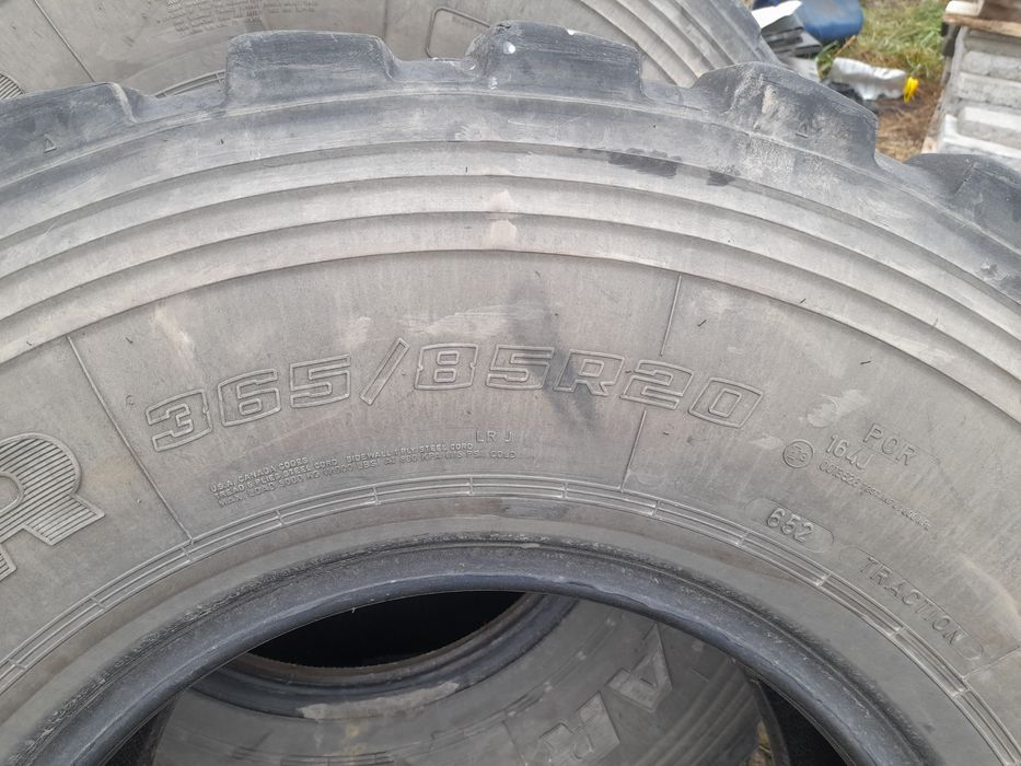 Продам резину GOODIYEAR 365/85 R20