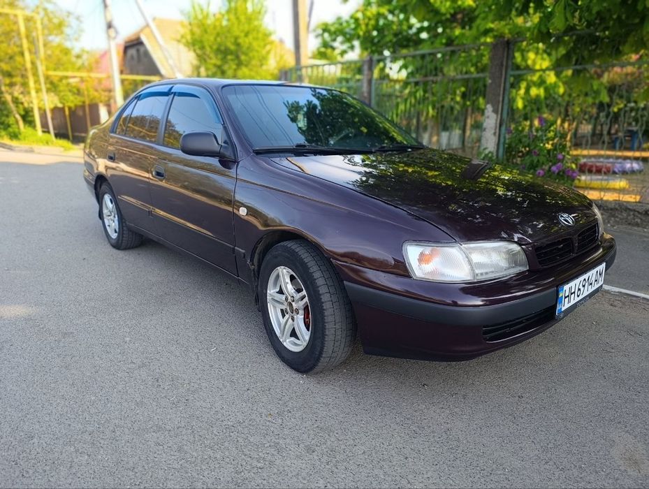 Toyta carina E 2.0 газ/бензин