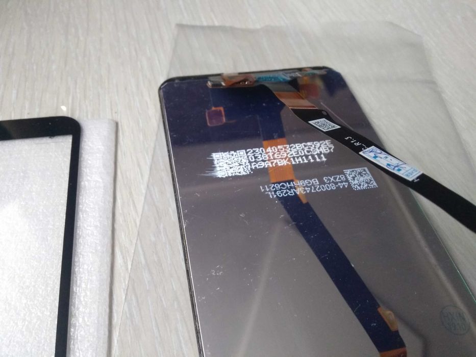 Екрани,  дисплеї до Huawei 4шт+ 3шт скло