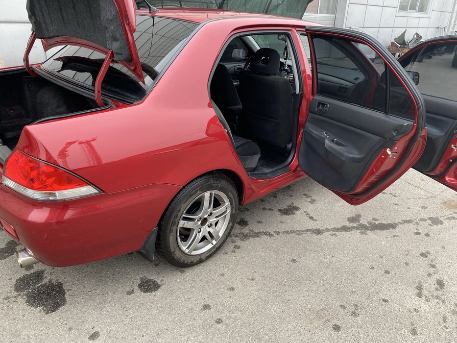 Продам MITSUBISHI Lancer 9