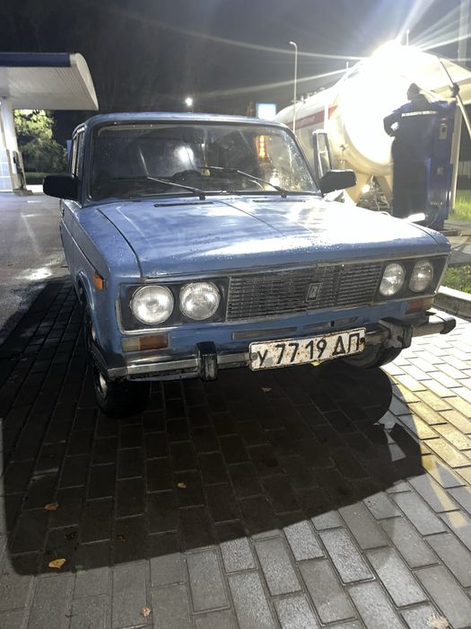 Подам ваз 2106.