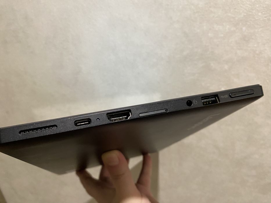 Планшет Lenovo TAB 10. Windows. Intel, 8/128, батарея до 10год.