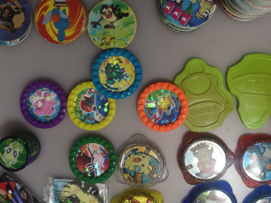 Tazos diversos temas