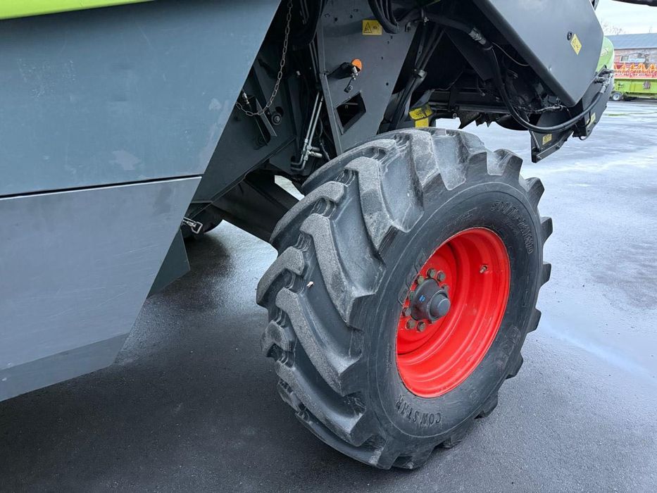 CLAAS Lexion 580 2008 р.в. + жатка V900 комбайн зернозбиральний