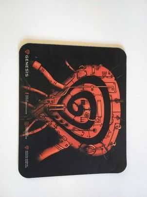 Komputer stacjonarny + klawiatura + mysz + pad + podkładka