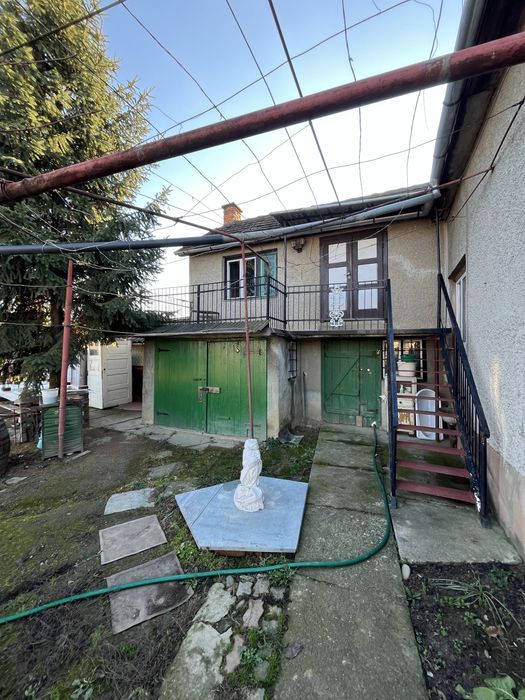 Продам будинок 67 м2 приват ділянка 9 сот Берегово вул Арань Яноша 145