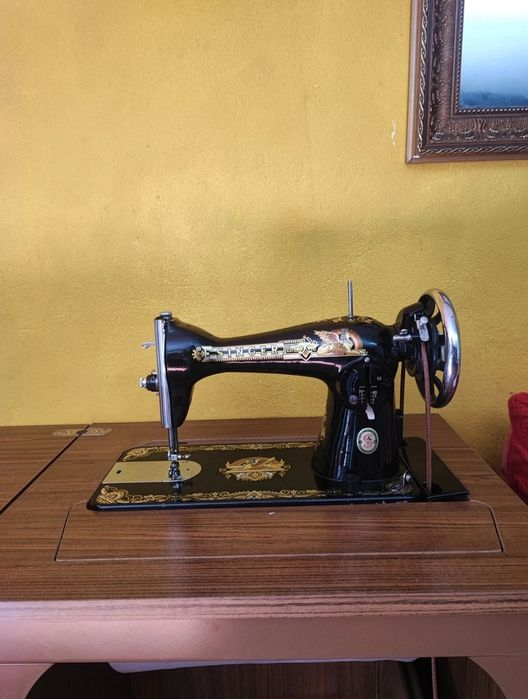Máquina de costura antiga