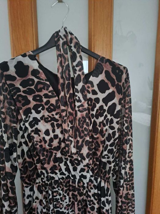 Elegancka sukienka panterka