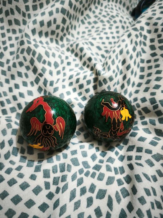 Par vintage de bolas Baoding de dragão amarelo cloisonné Feng Shui