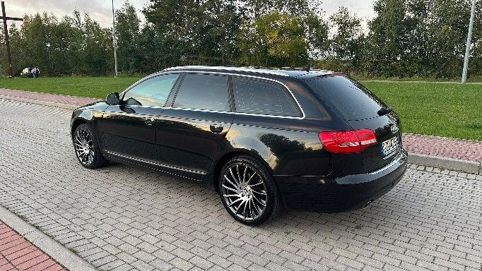 Audi A6 Avant