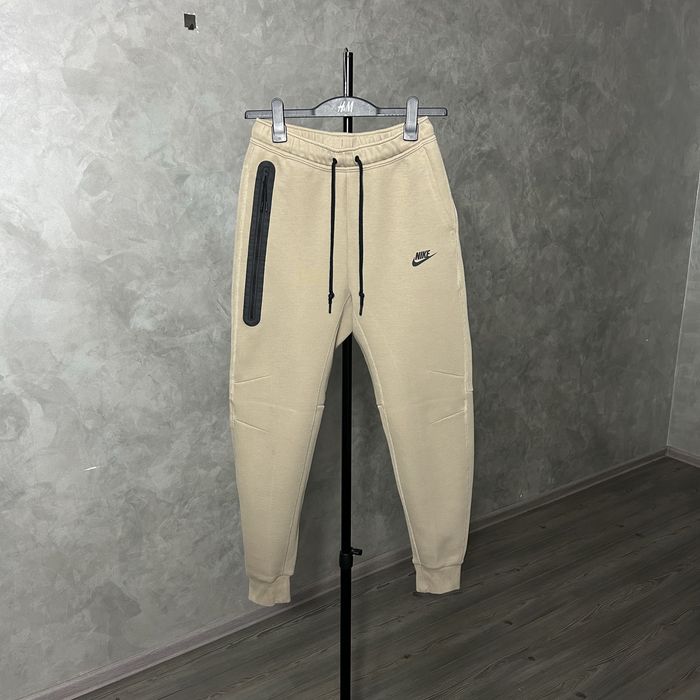 Штани Nike Tech Fleece 2025