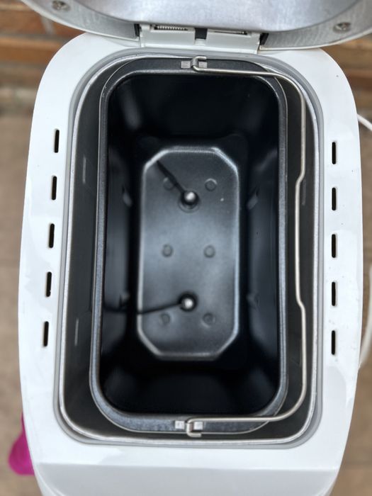 Хлебопечка новая Alesi