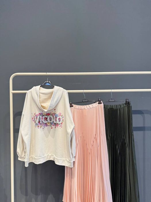 Продам женский итальянский костюм фирмы Vicolo