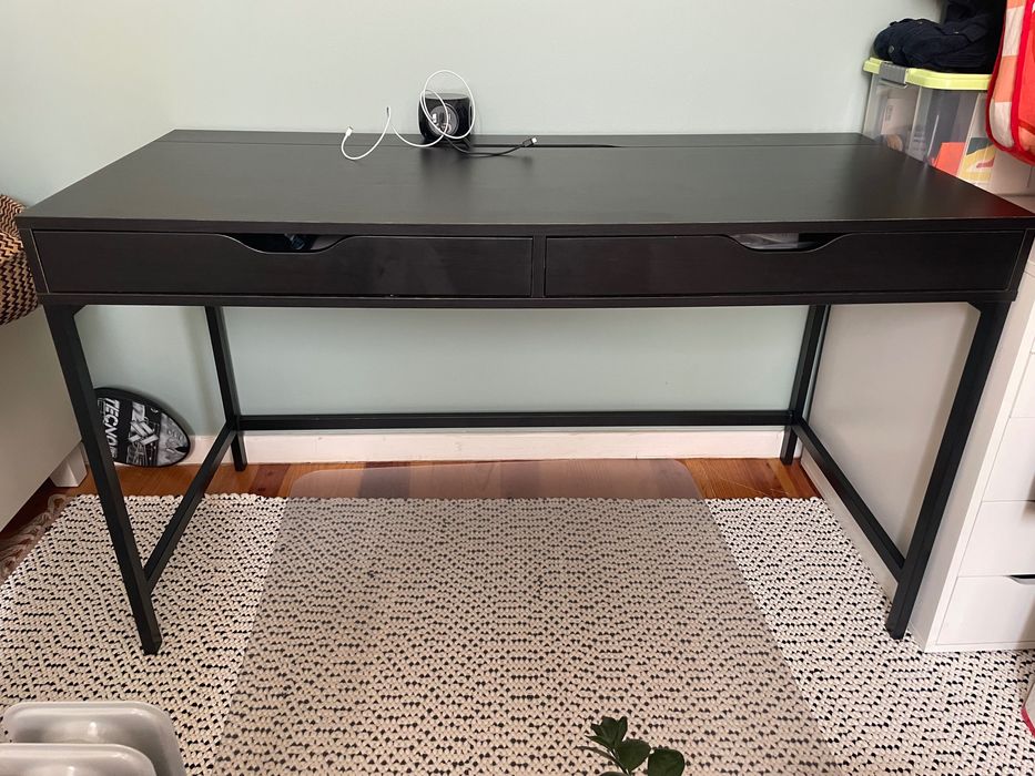 Ikea escritorio ALEX 132x58 preto