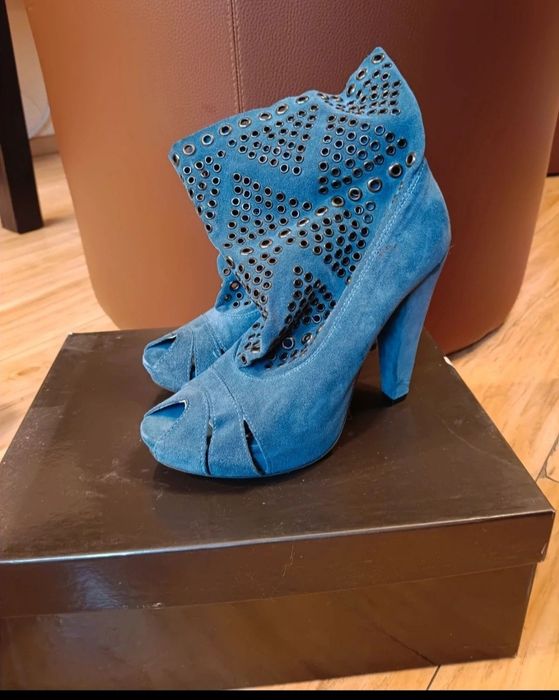 Półbuty na obcasie Prima Moda peeptoe na lato wiosnę