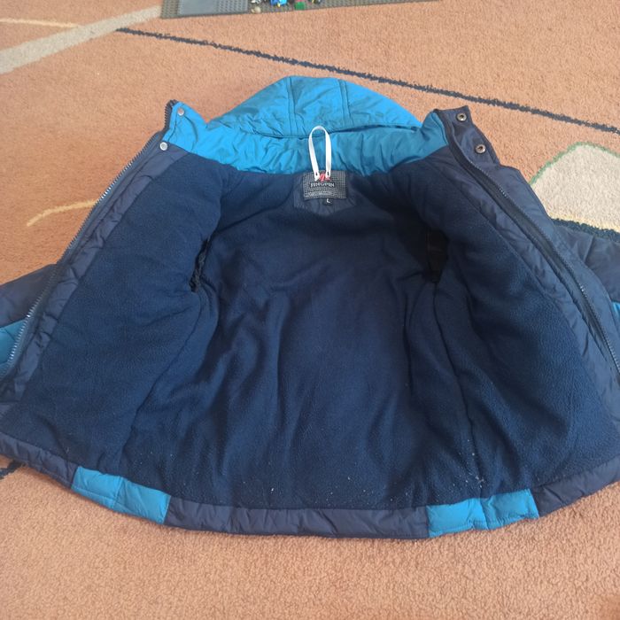 Демисезонная куртка на флисе