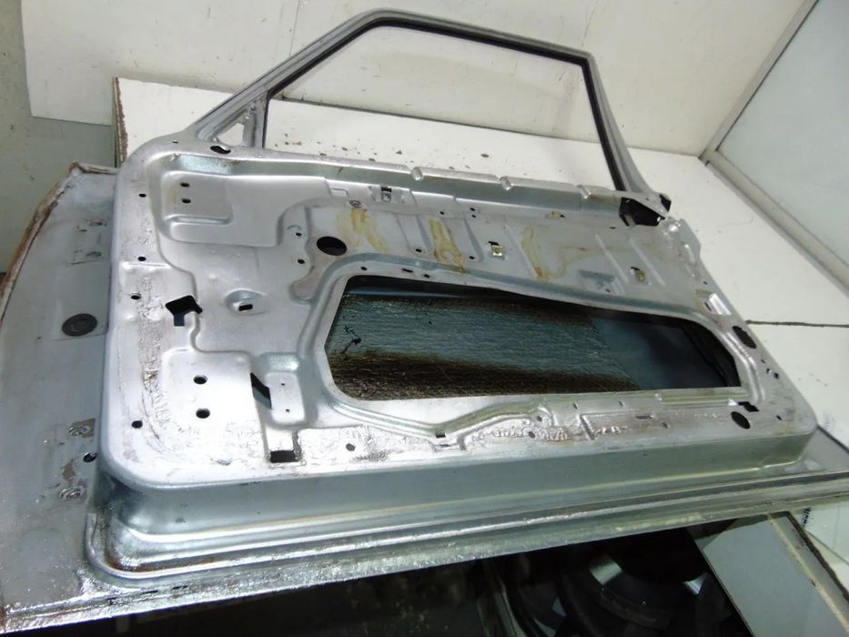 Mercedes W123 portas frente