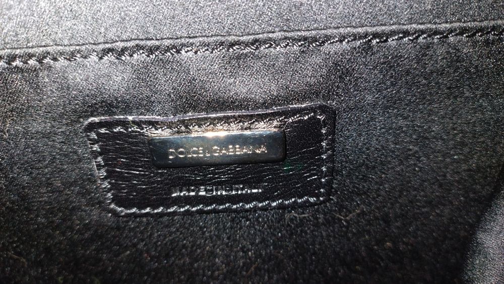Torebka Dolce Gabbana z rekawiczkami