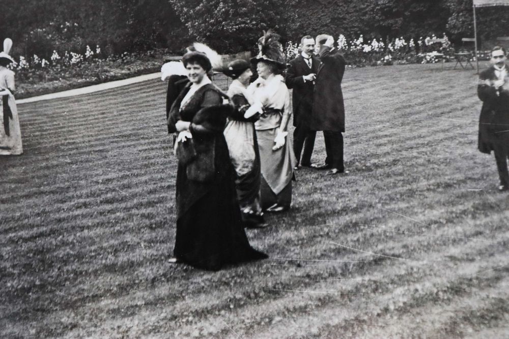 Rainha D Amélia garden party Richmond noivado D Manuel II 1913 rara
