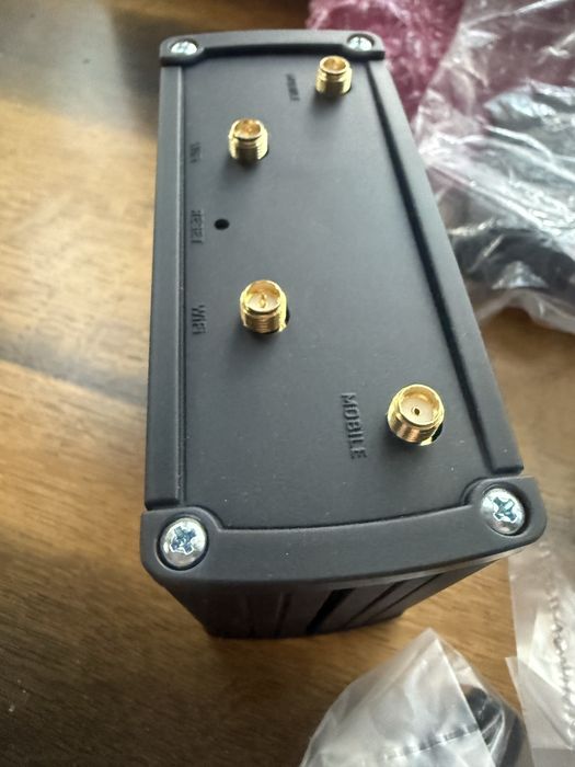 Маршрутизатор Teltonika RUT950. Роутер teltonika rut950. Роутер