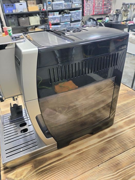 Кавомашина DeLonghi ECAM 350.55 B Dinamica
34