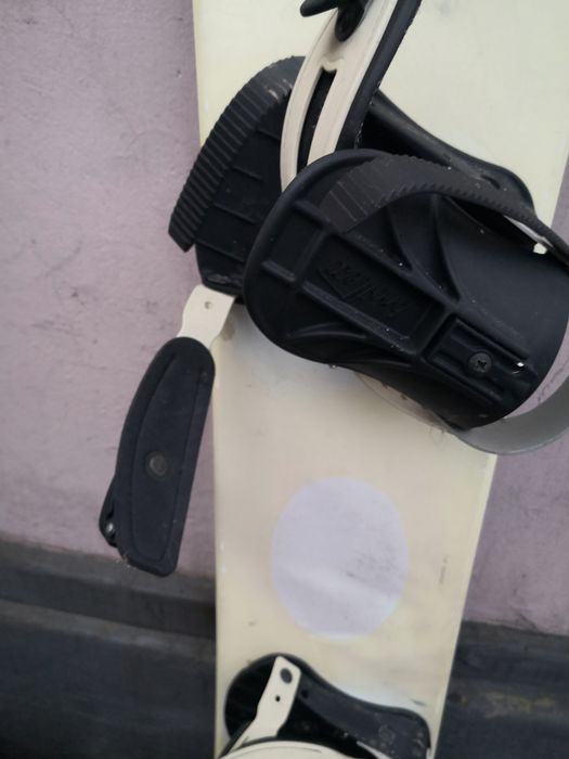 Deska snowboardowa gravy 148 cm