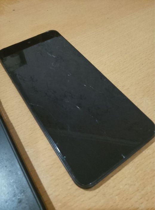 Poco M3 Pro 5G екран на дотики не реагує