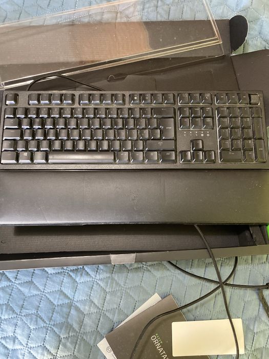 Razer Ornata V2 – Preto