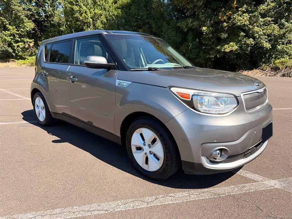 Kia Soul EV+      2015