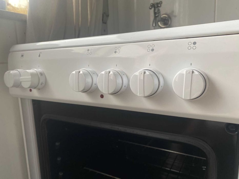 Fogão VOX EHB5010WG como novo