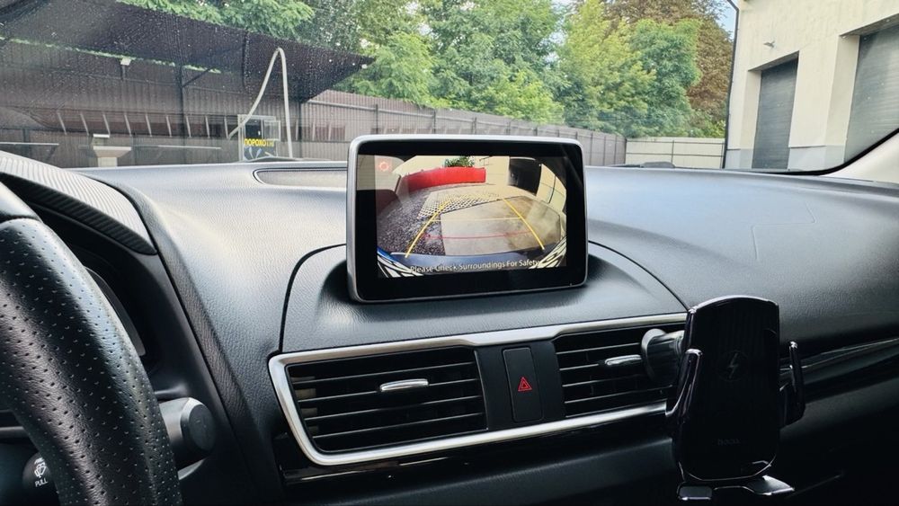 Mazda 3 2015.