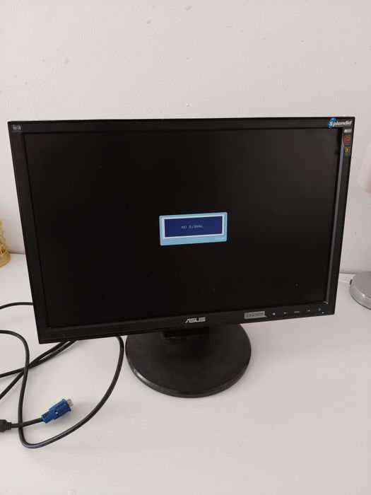Monitor Asus 19 cali