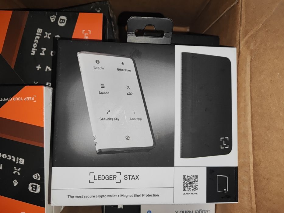 Новий запакований Криптогаманець Ledger Stax