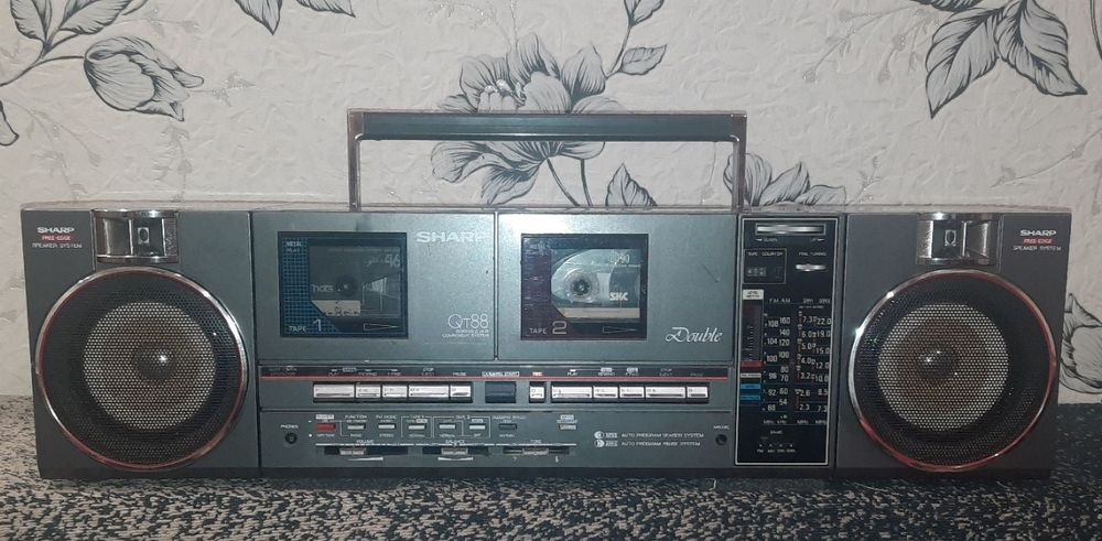 Магнитола SHARP QT-88ZD