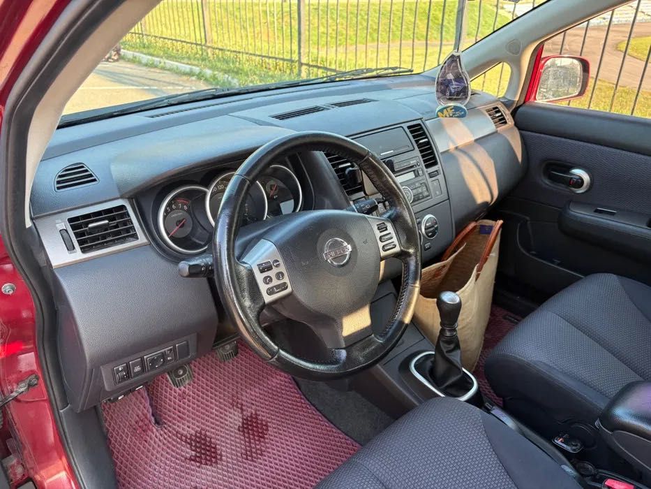 Продам Nissan Tiida