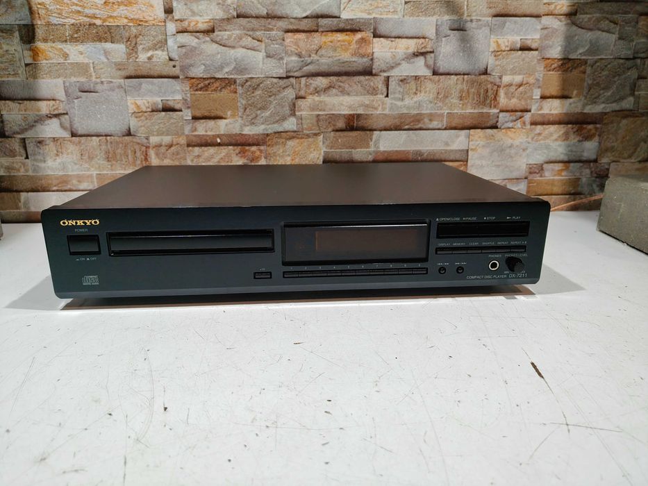 CD  Odtwarzacz Onkyo DX7211
