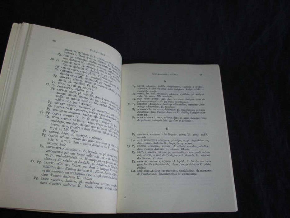 Livro Afro-Romanica Studia Willy Bal 1979