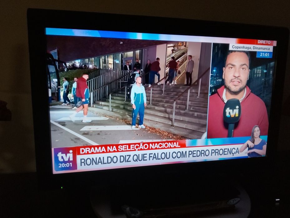 TV Toshiba 32" em ótimo estado