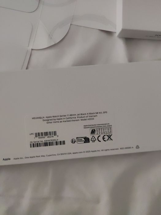 Apple Watch Series 11 46mm GPS Jet Black - Como Novo
