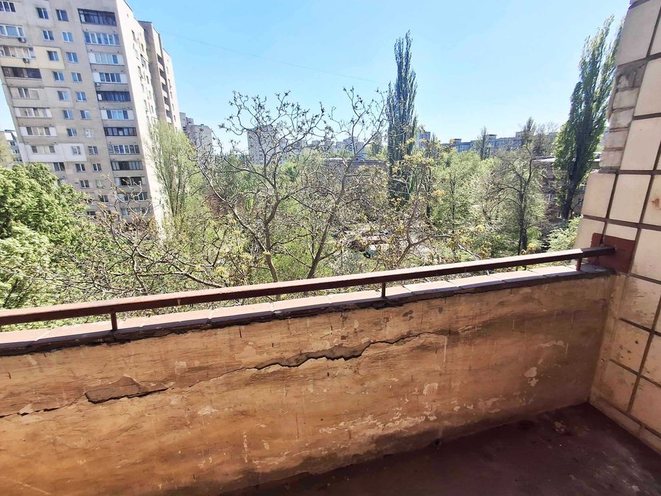 Продаж 2к квартири на Борщагівці, 53м2, пр-кт Курбаса 3, цегла, кімнати окремі, є ГАЗ