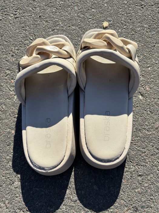 Шлепанцы леткие женские