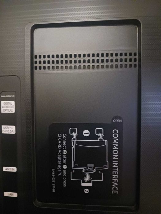 Televisão 43" Smart 4K Crystal UHD TV