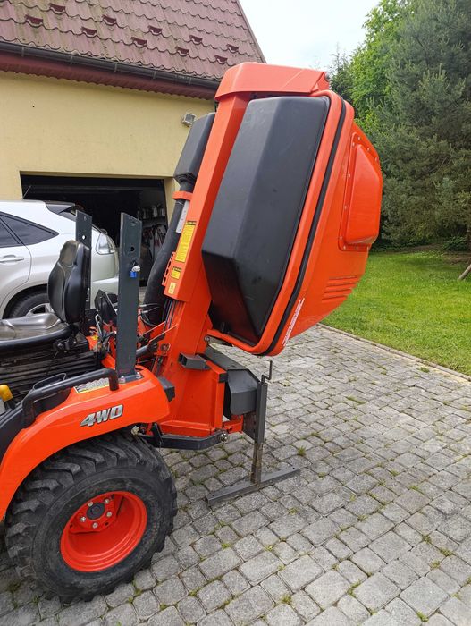 KUBOTA GCD 750 kosz na trawę górny wysyp
