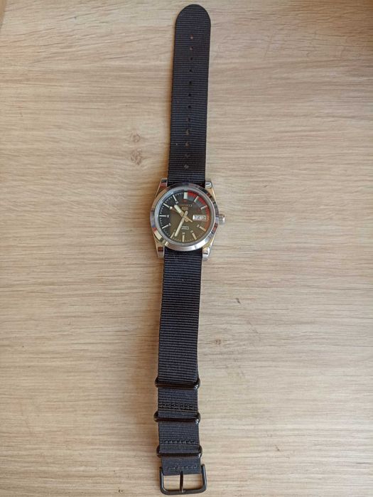 Кастомний механічний годинник (Seiko 5 mod), механізм NH36, сталь