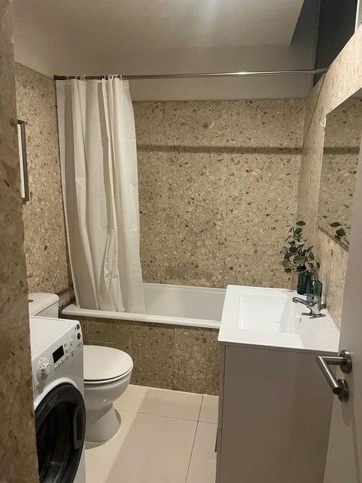 T1 ao Metro da Trindade | 980€