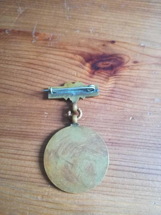 Medal 25 lat pracy w kopalni i medal WOS