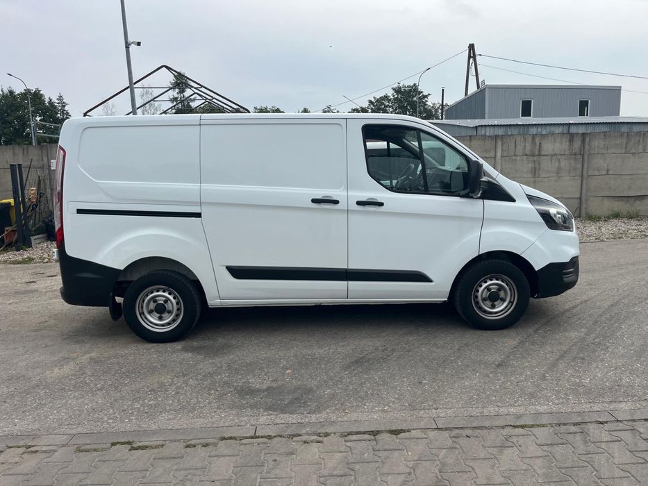 Wypożyczalnia wynajem busów, aut dostawczych i osobowych