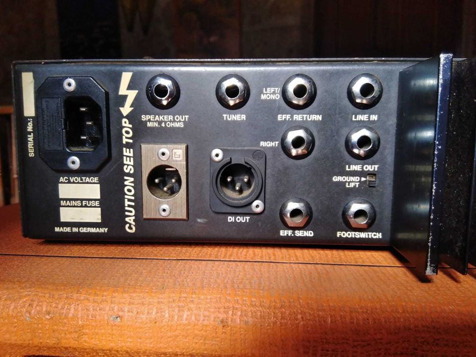 Coluna Orange OBC115 x Warwick Wamp 280
