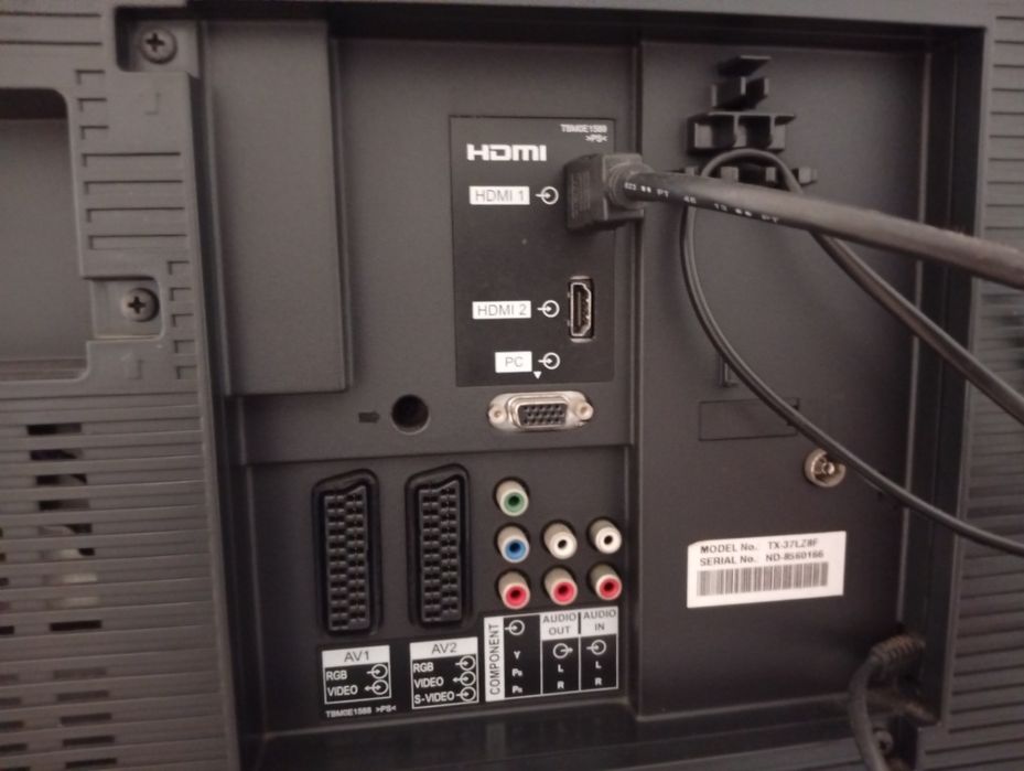 Monitor Panasonic 37"